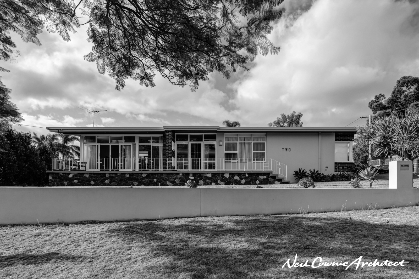 2 Dunkeld Street BW